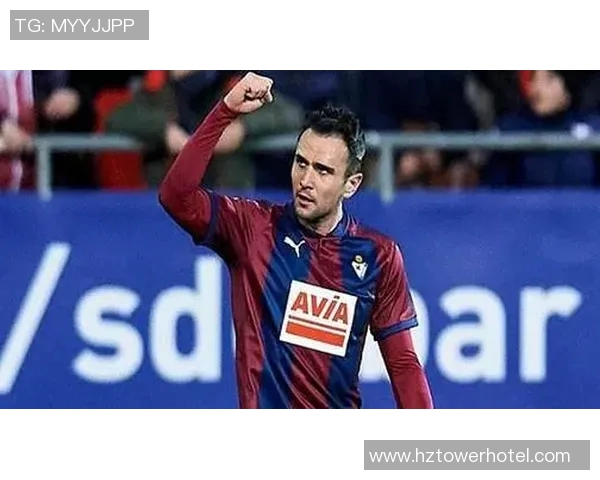 希洪运动与埃瓦尔的精彩对决分析及赛季表现回顾