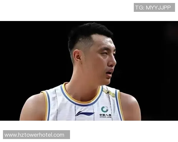 翟晓川:从篮球场上的拼搏者到青年偶像的成长之路 翟晓川:从篮球场上的拼搏者到青年偶像的成长之路